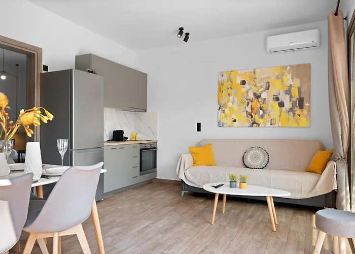 Dimargi Apartments